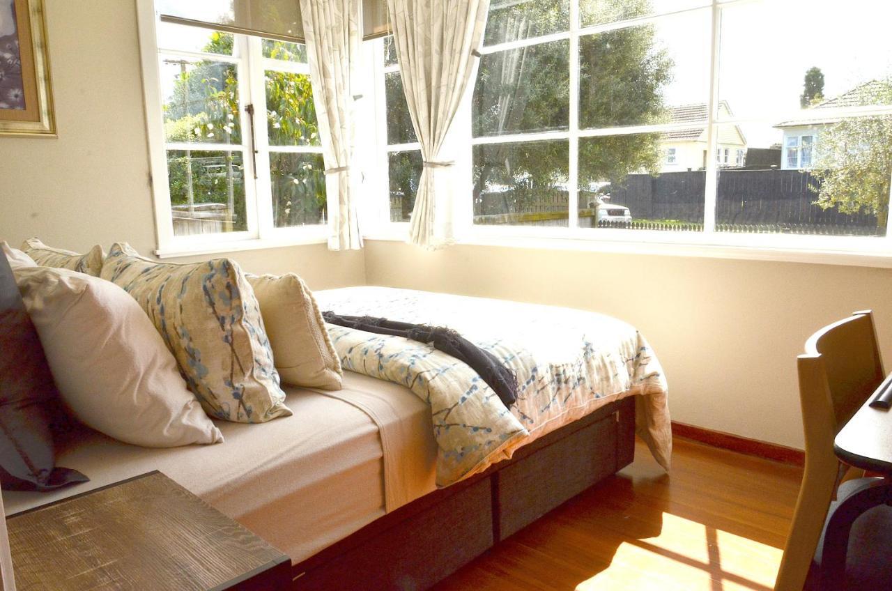 Private Room In Shared House Near Auckland Cbd Екстер'єр фото